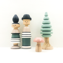 Load image into Gallery viewer, סט ניוד מעושן וירוק יער: בובות M, עץ ופטריה
