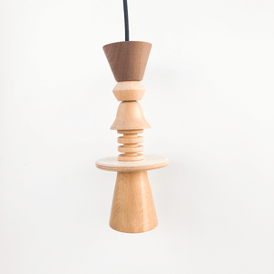 מנורת חוליות - עץ טבעי, דגם 1