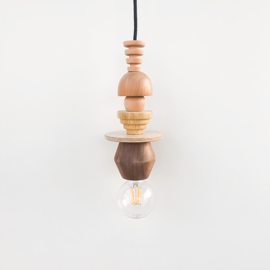 מנורת חוליות - עץ טבעי, דגם 4